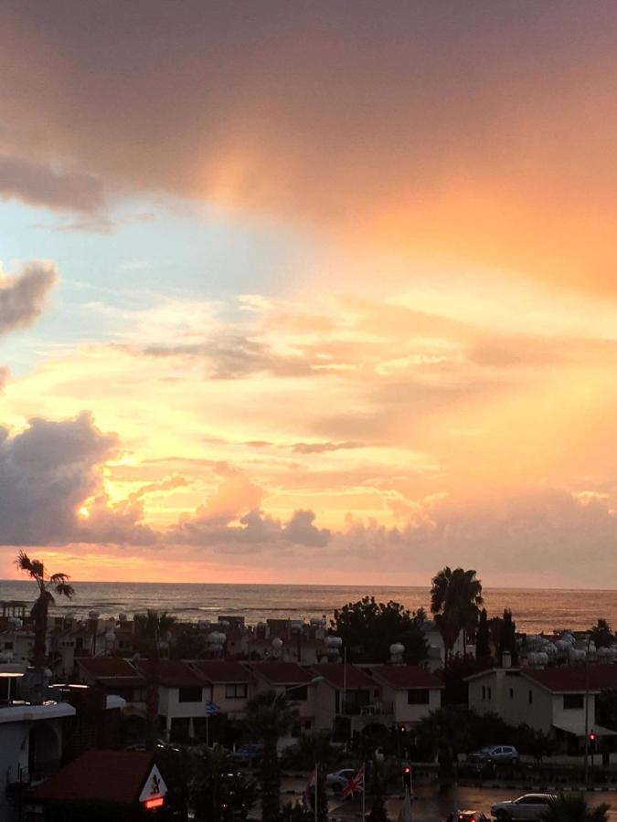 Sunset Seaview Studio Apartment Paphos Ngoại thất bức ảnh