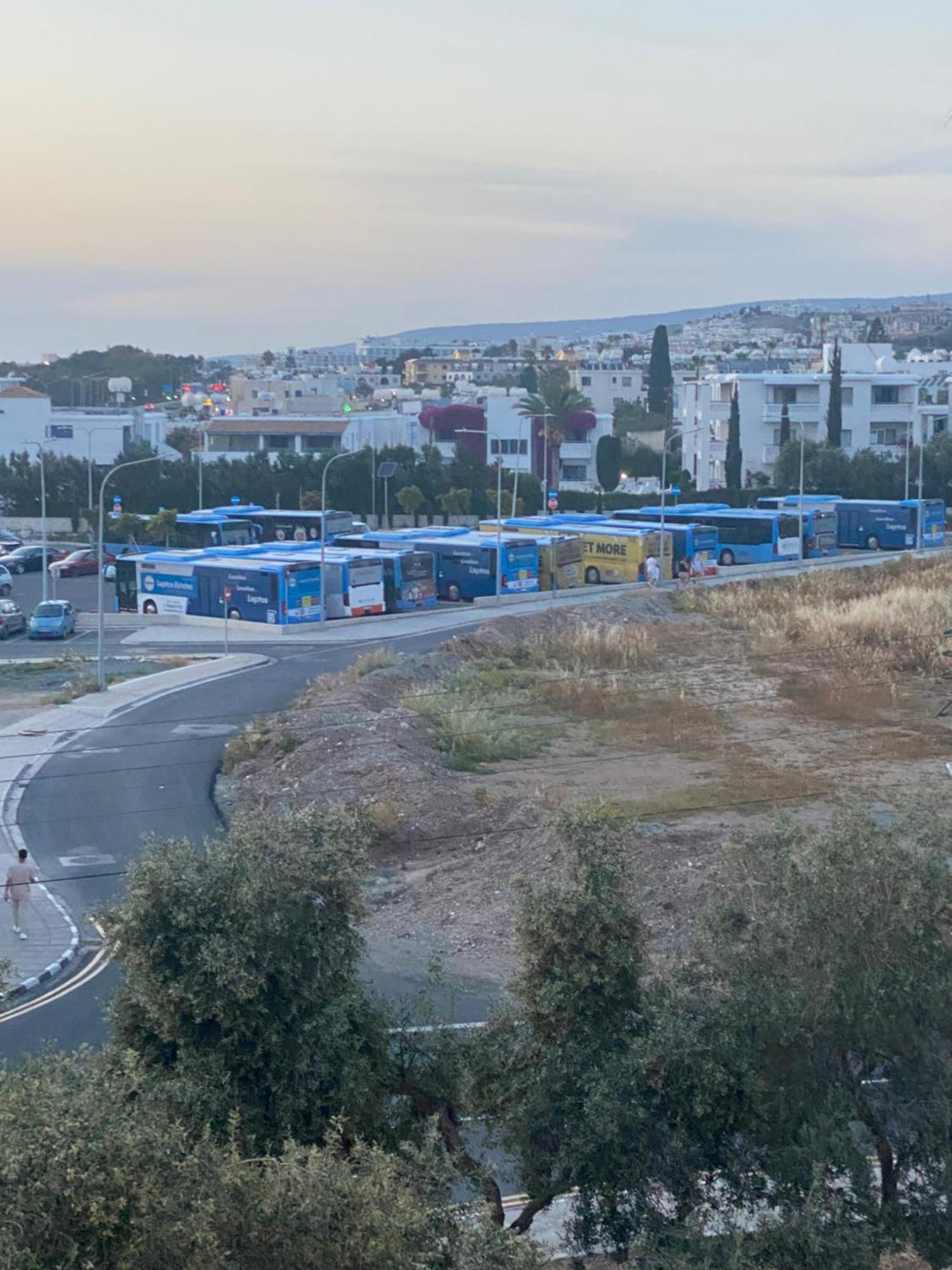Sunset Seaview Studio Apartment Paphos Ngoại thất bức ảnh
